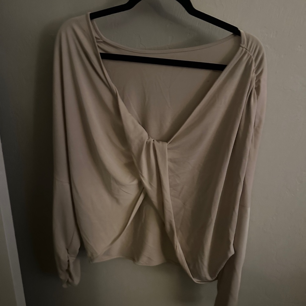 Express Women's Twist-Front Long Sleeve Top - Cream